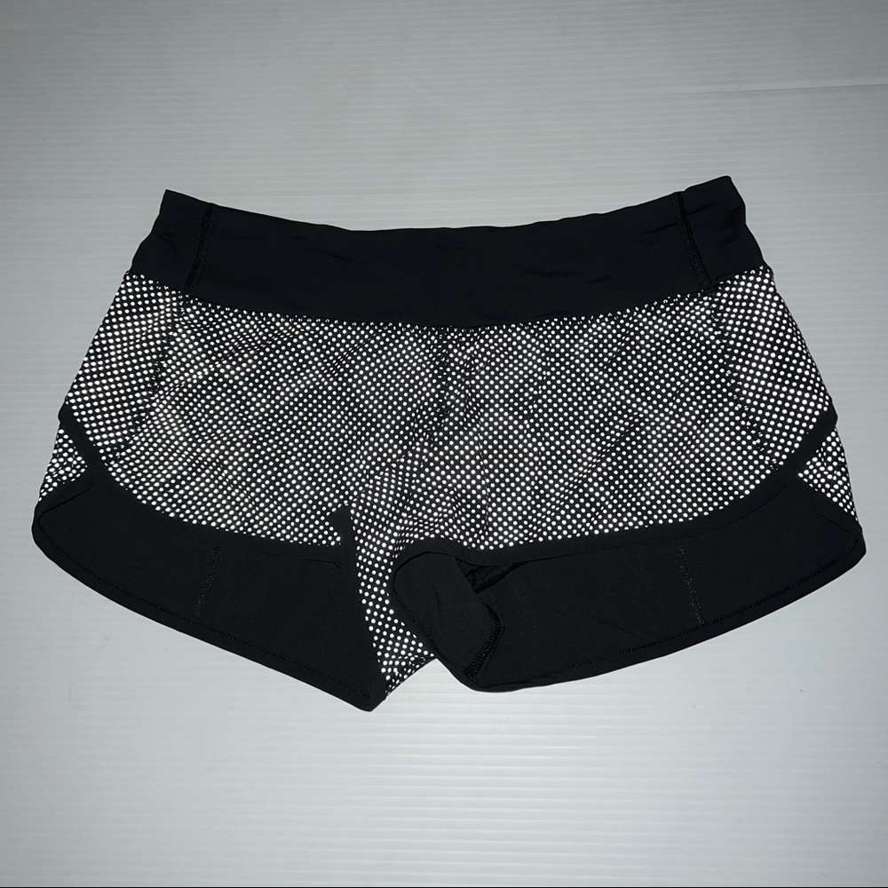 Lululemon Speed Shorts Lights Out Reflective Ravish Reptile, 6